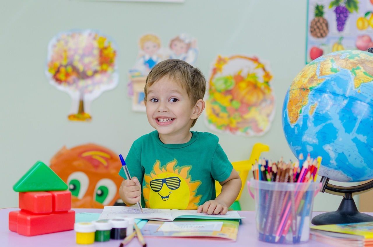School child-2835430_1280